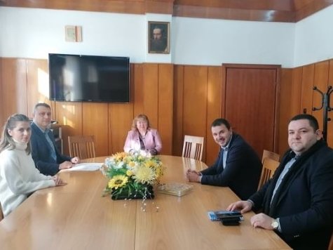 Председателят на НПСС се срещна с академичното ръководство и новия председател на Студентския съвет в Свищовската академия